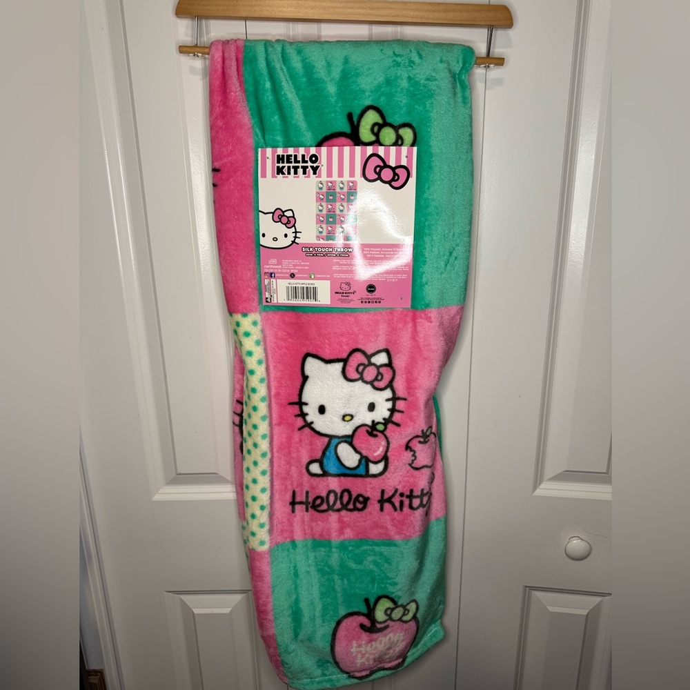 Hello Kitty Silk Touch Throw 50in x 70in - Pink and Teal